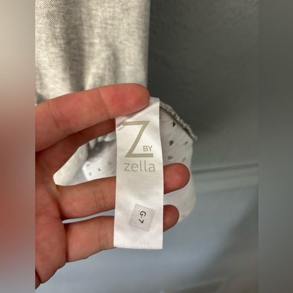 Z by Zella | Grey White Tank | Yoga Workout | M 🧘♀️💪 - Picture 7 of 8